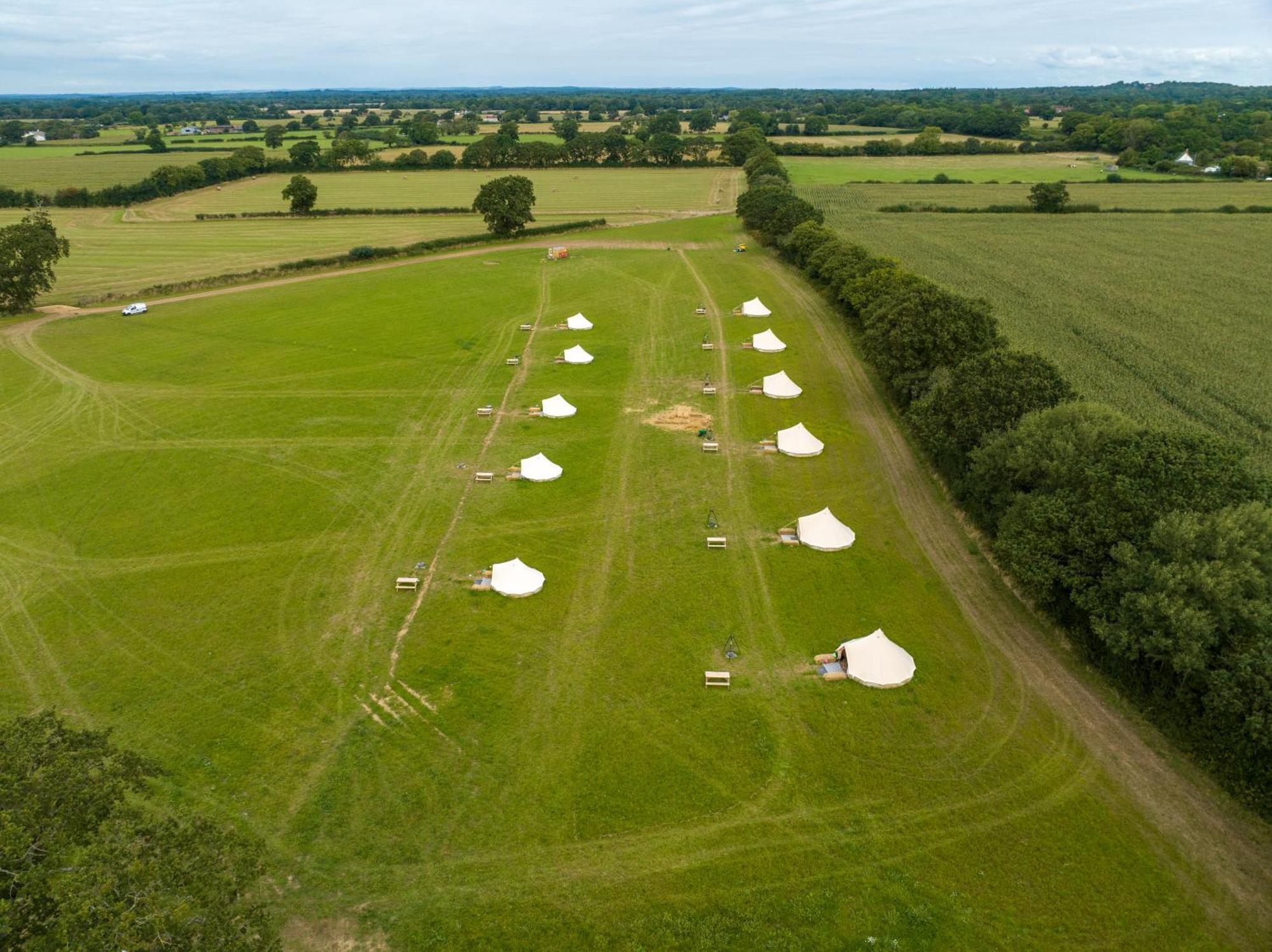 Hawthorne Field - Shoreline Escapes Luxury tent *