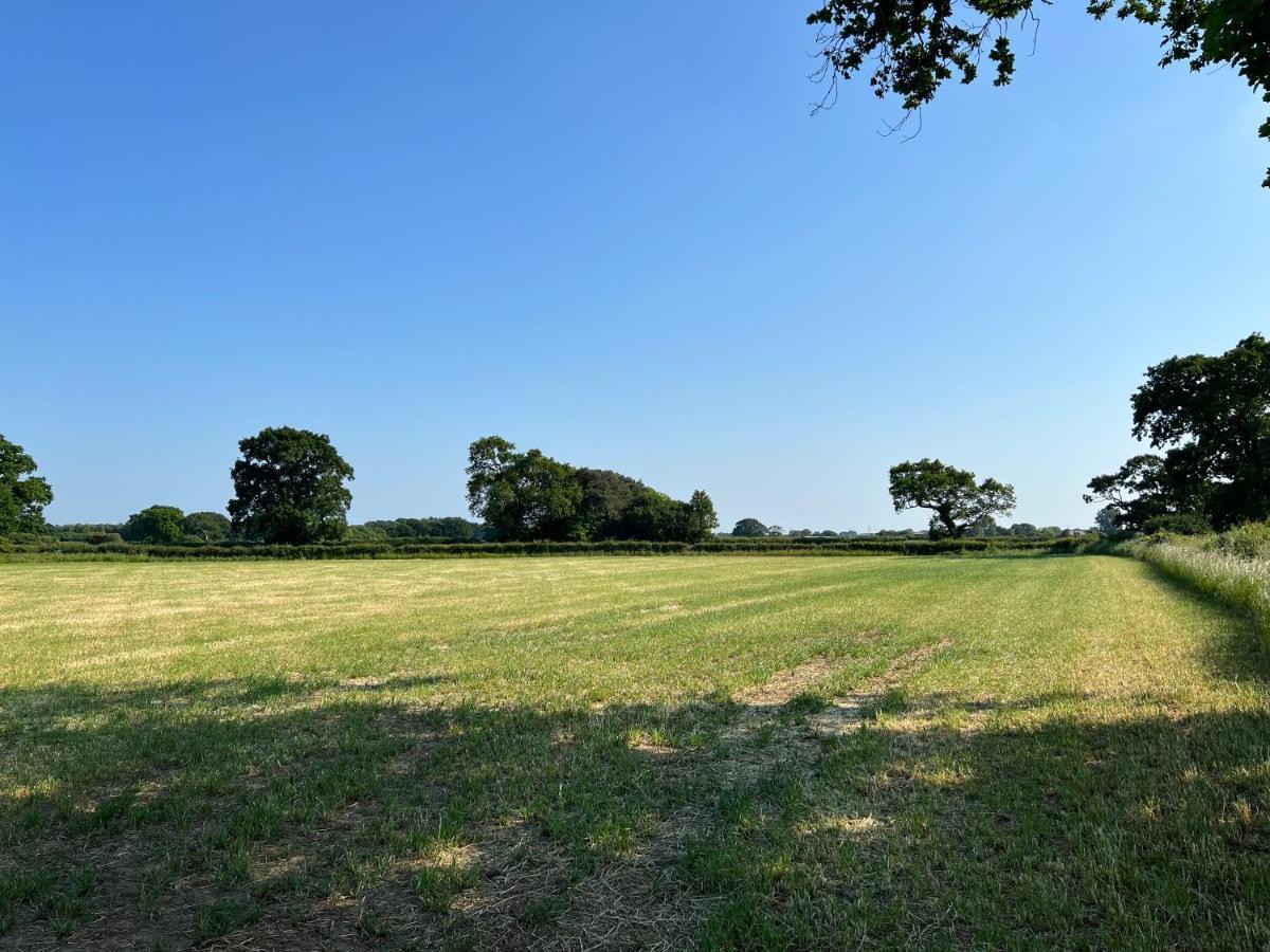 Hawthorne Field - Shoreline Escapes Bransgore